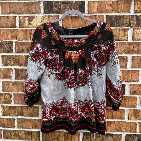 Nicole Tops - Nicole Red 3/4 Sleeve Graphic Tunic